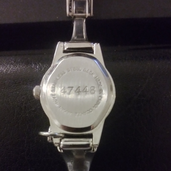Elegant Minicci Ladies Stainless Watch. EUC